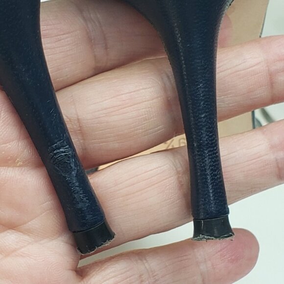 Manolo Blahnik Navy Blue with Silver sz 39.5 8.5 9 - Picture 9 of 10